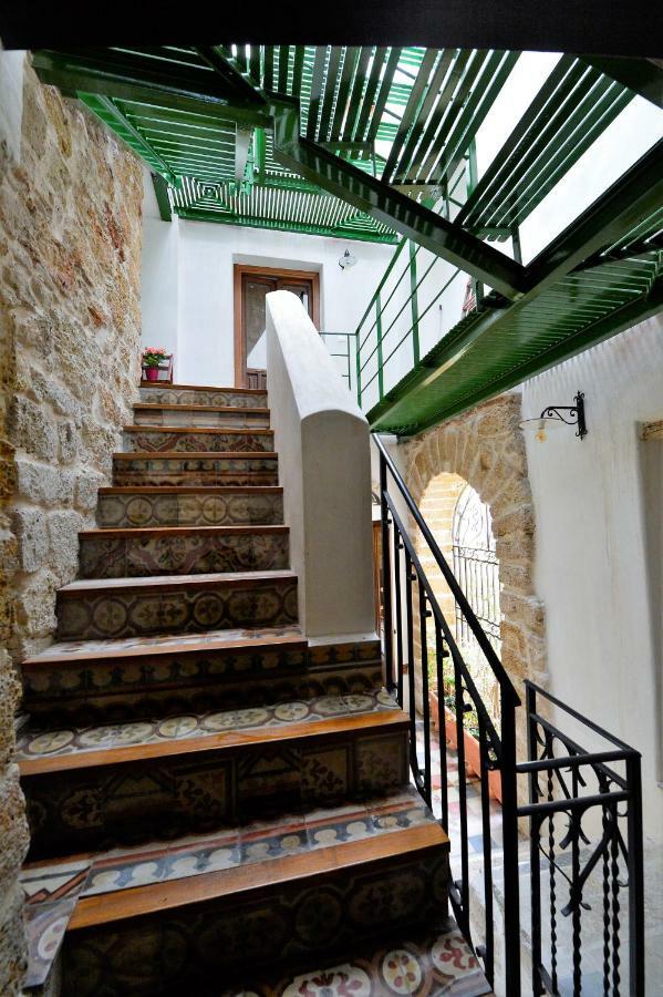 Locanda Sette Fate Spa E Solarium Palermo Exterior foto